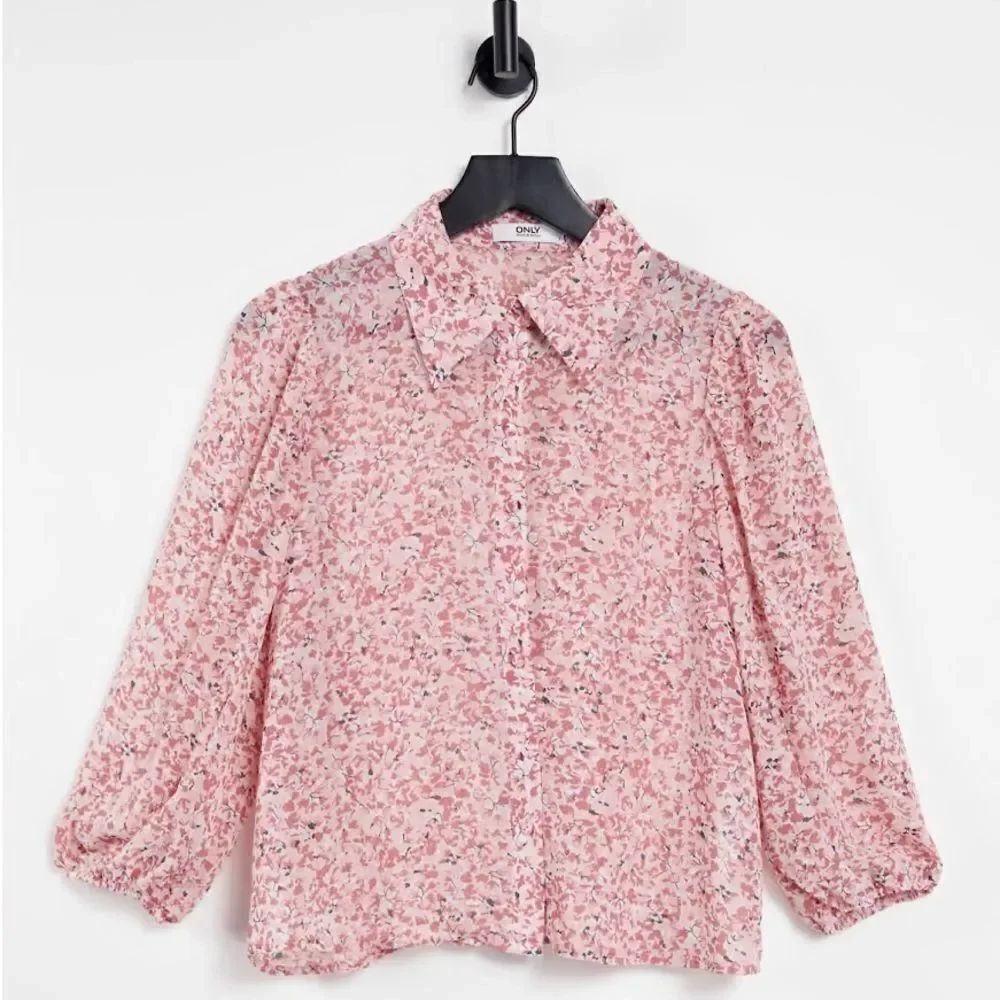NWT ONLY Neon & Nylon Misty floral print button front top size XS